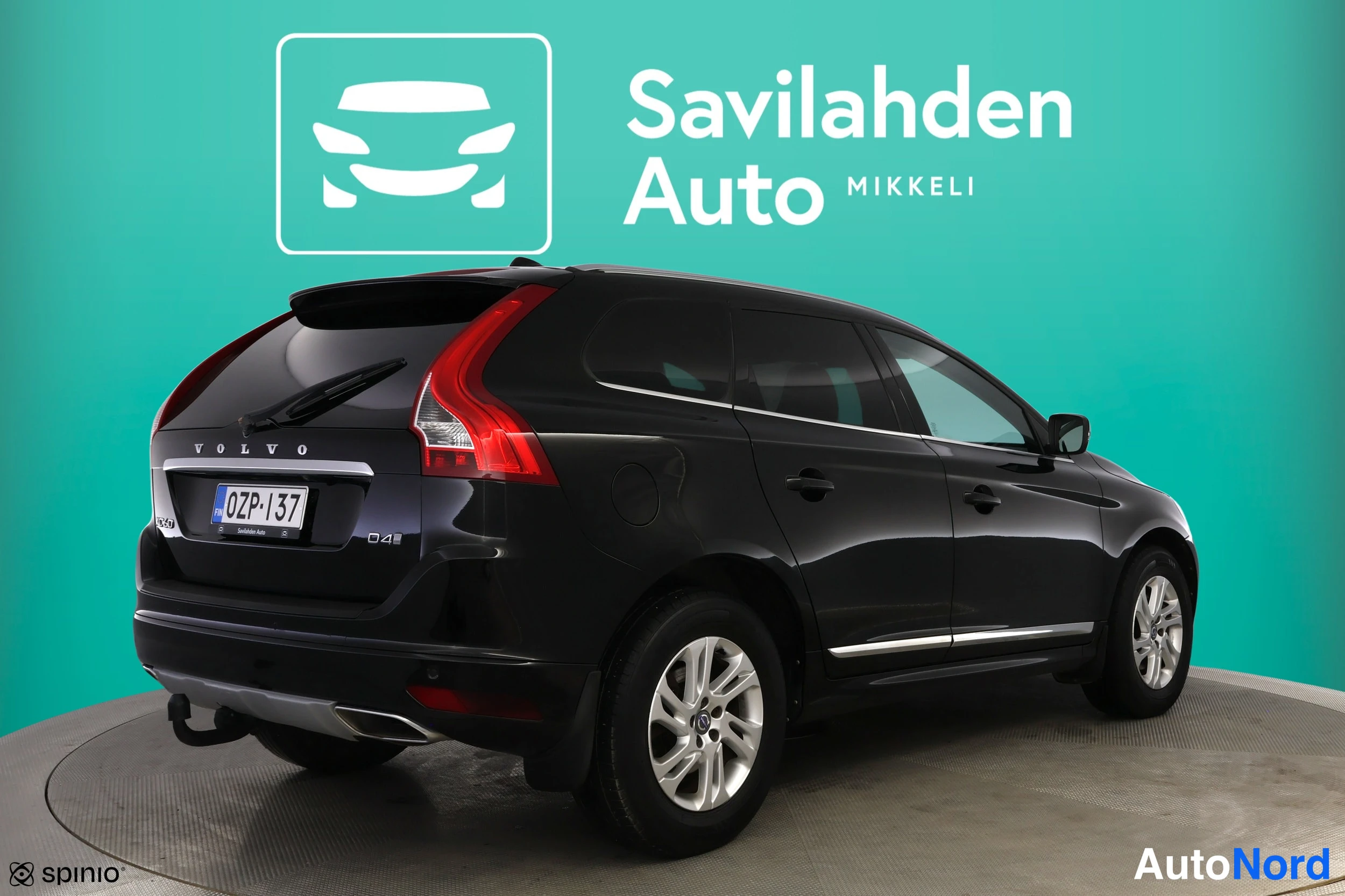 Musta Volvo XC60 2016, takaviisto, kuva 12