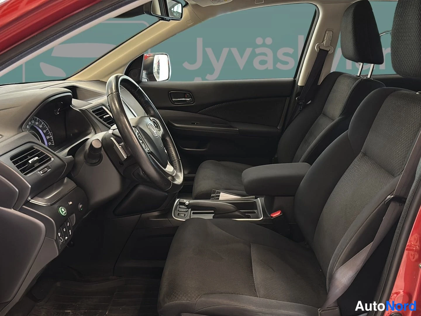 Punainen Honda CR-V 2018, ohjaamo, kuva 6