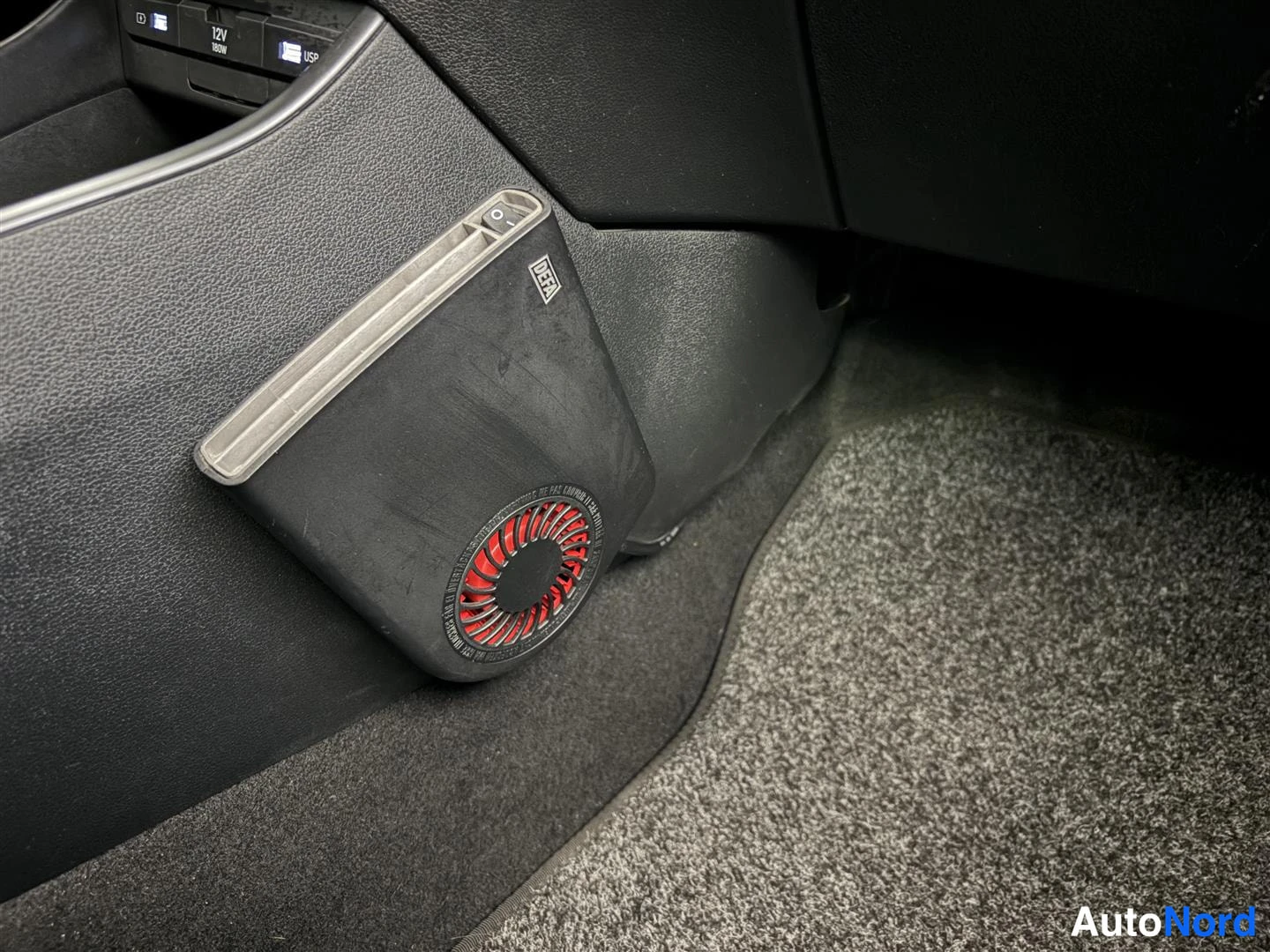 Punainen Hyundai i20 2021, yksityiskohta, kuva 30