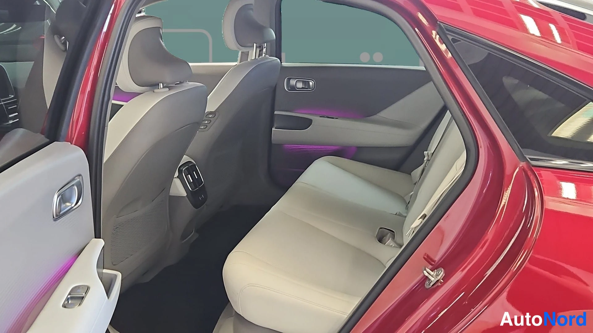 Punainen Hyundai IONIQ 6 2024, takaistuimet, kuva 11