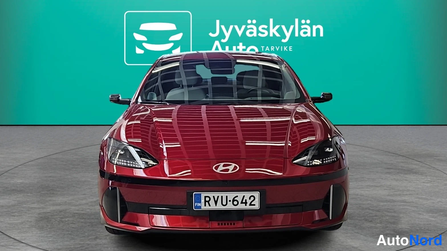 Punainen Hyundai IONIQ 6 2024, edestä, kuva 2