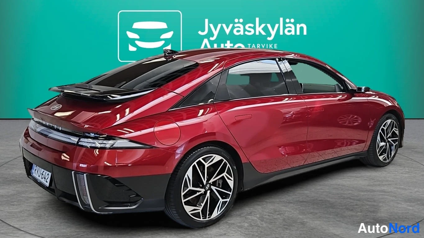Punainen Hyundai IONIQ 6 2024, takaviisto, kuva 5