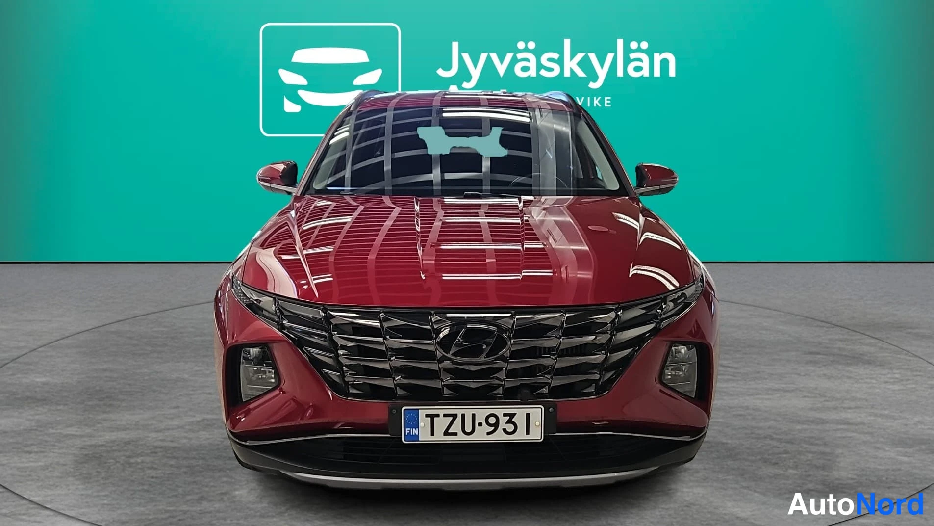 Punainen Hyundai Tucson 2021, edestä, kuva 2