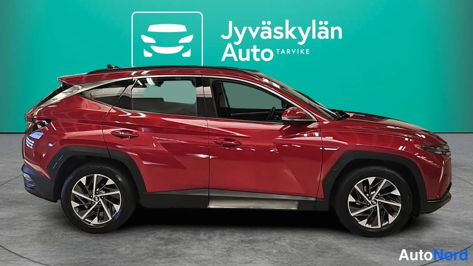 Punainen Hyundai Tucson 2021, sivulta, kuva 3