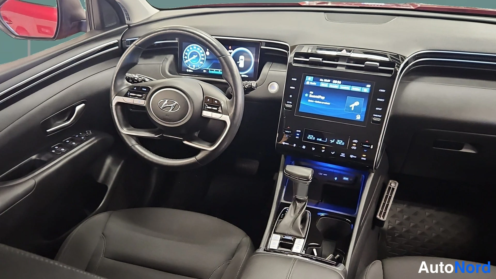 Punainen Hyundai Tucson 2021, ohjaamo, kuva 7