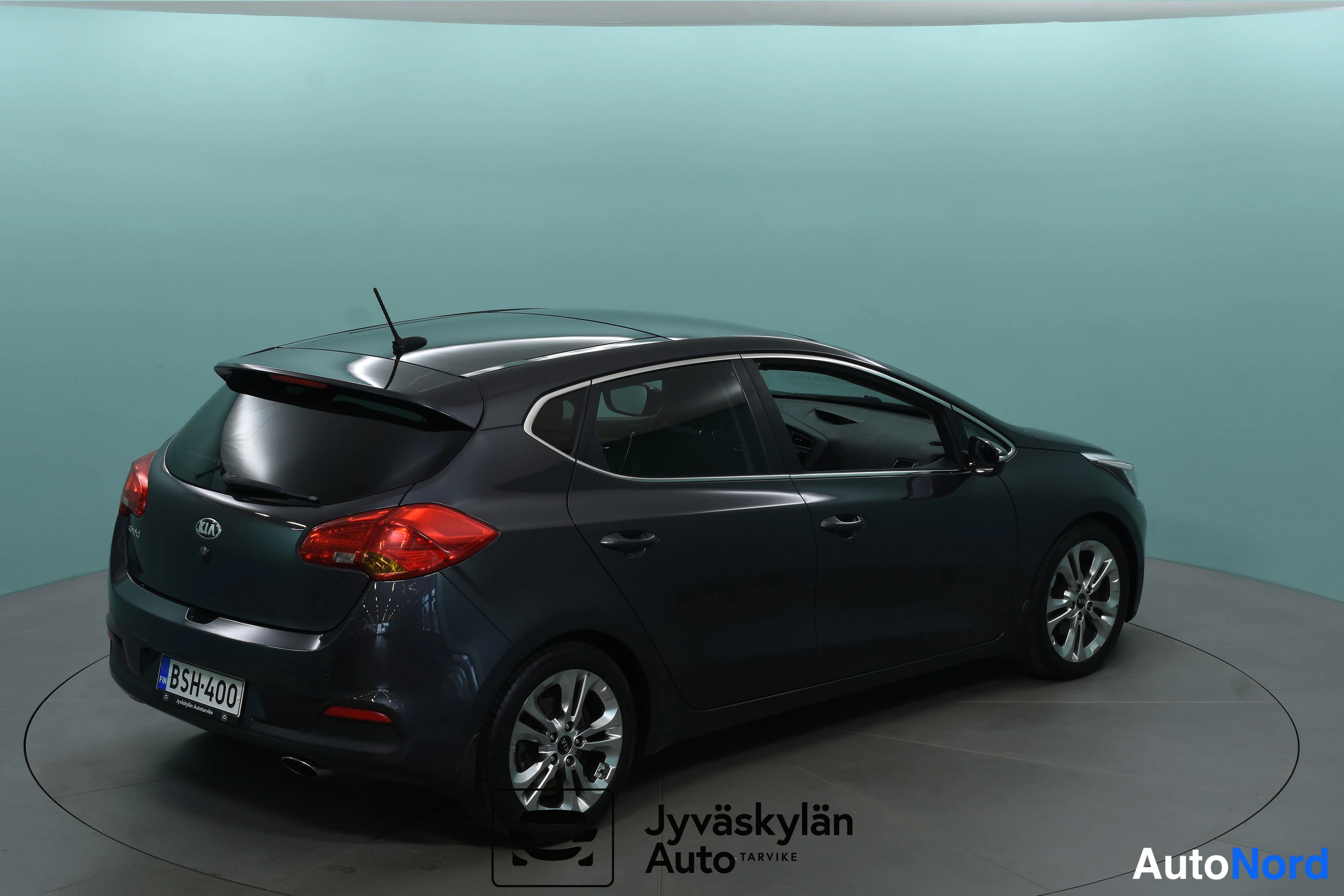 Harmaa Kia Ceed 2012, takaviisto, kuva 20