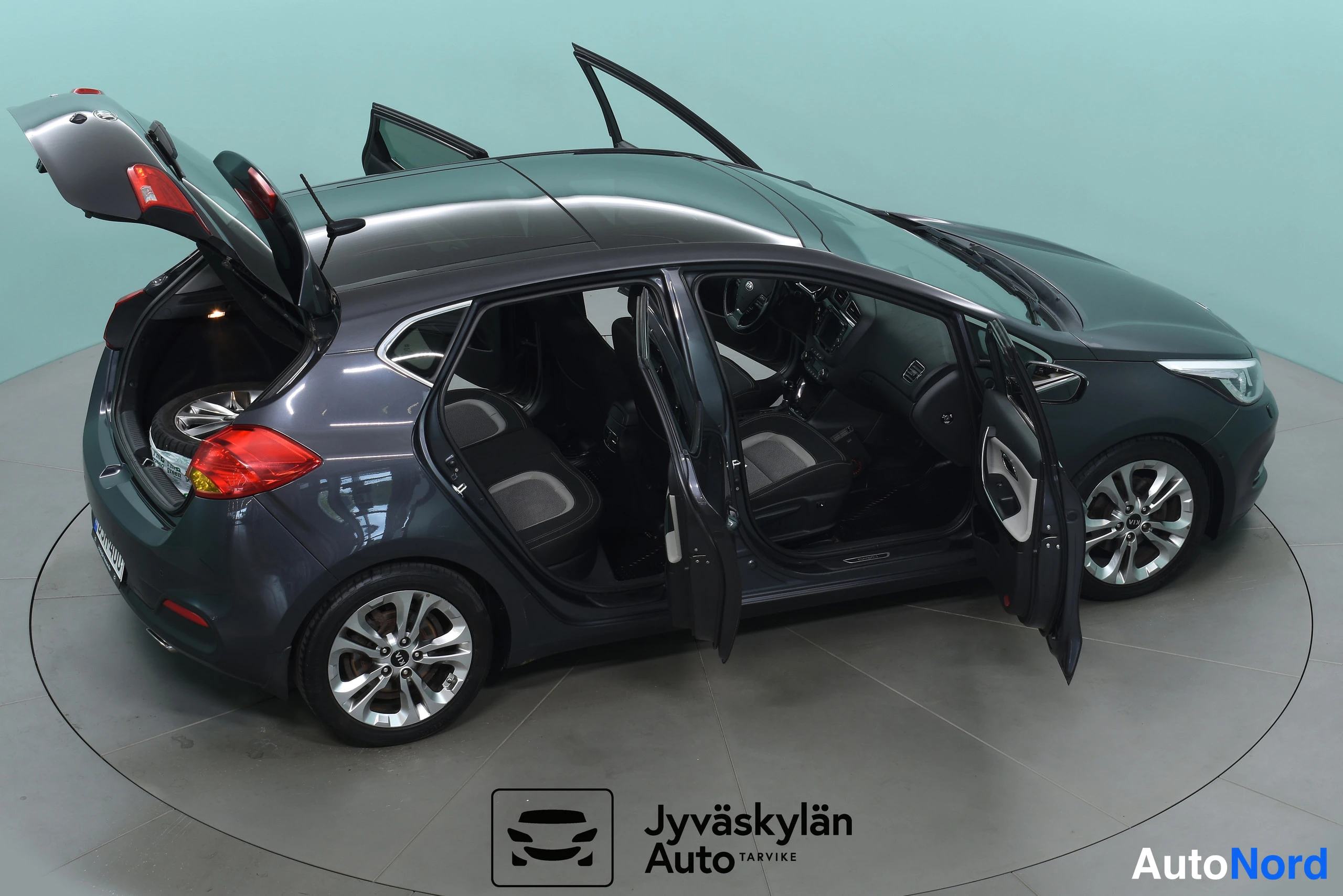 Harmaa Kia Ceed 2012, takaviisto, kuva 16
