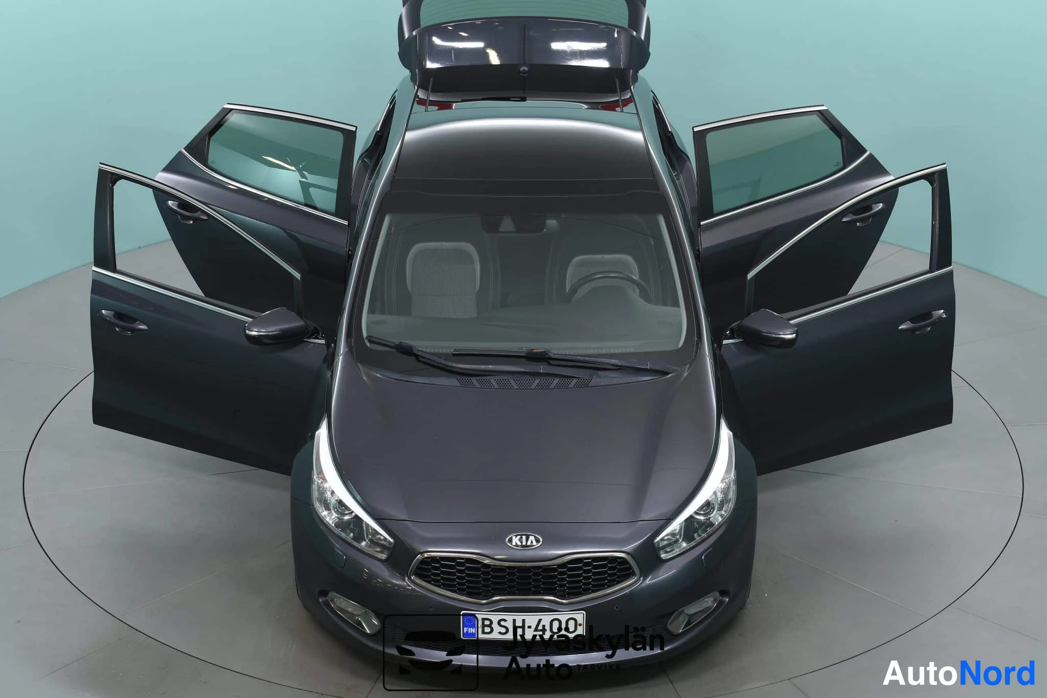 Harmaa Kia Ceed 2012, edestä, kuva 13