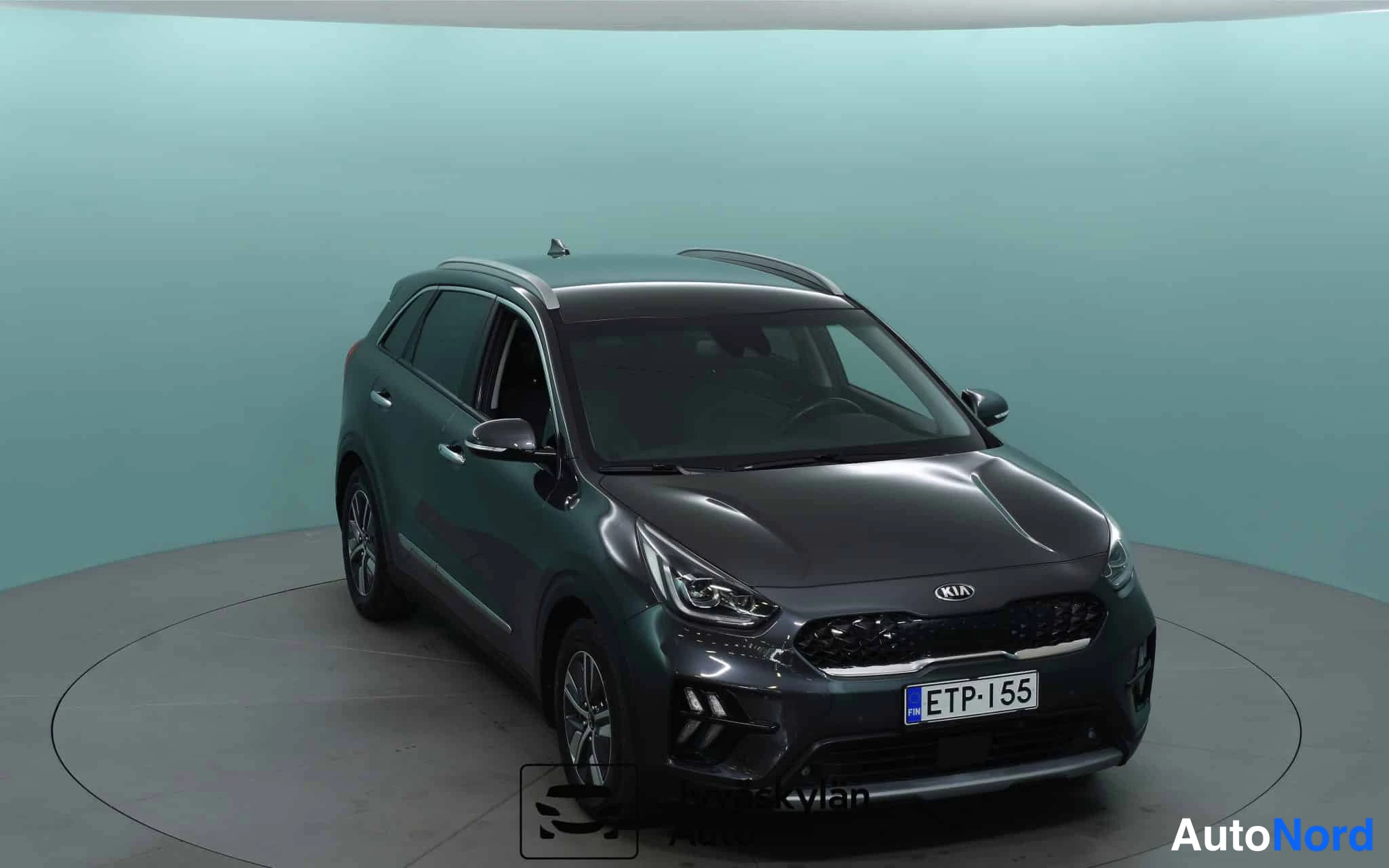 Harmaa Kia Niro 2021, etuviisto, keula oikealle, kuva 7