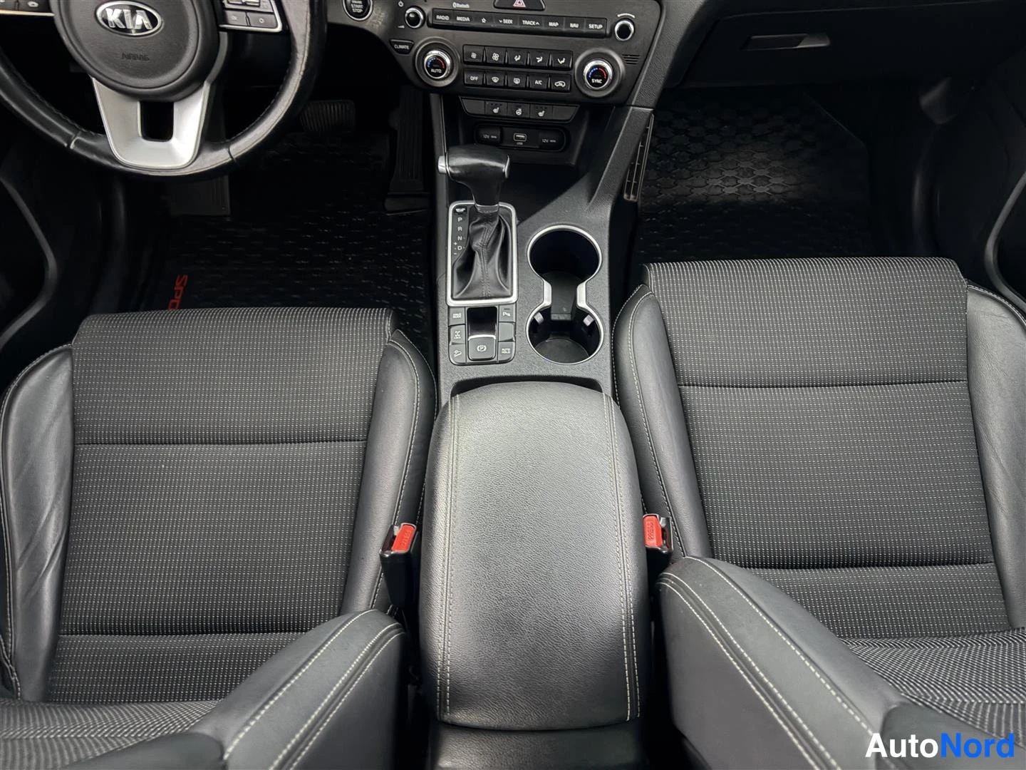 Hopea Kia Sportage 2018, etuistuimet, kuva 16