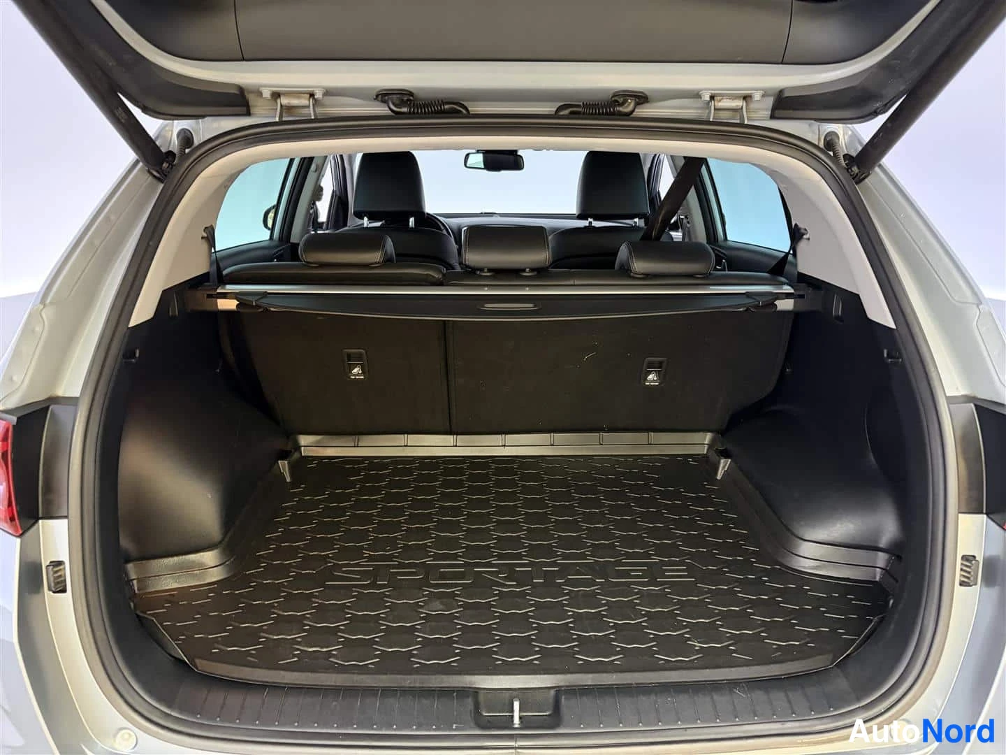 Hopea Kia Sportage 2018, tavaratila, kuva 19