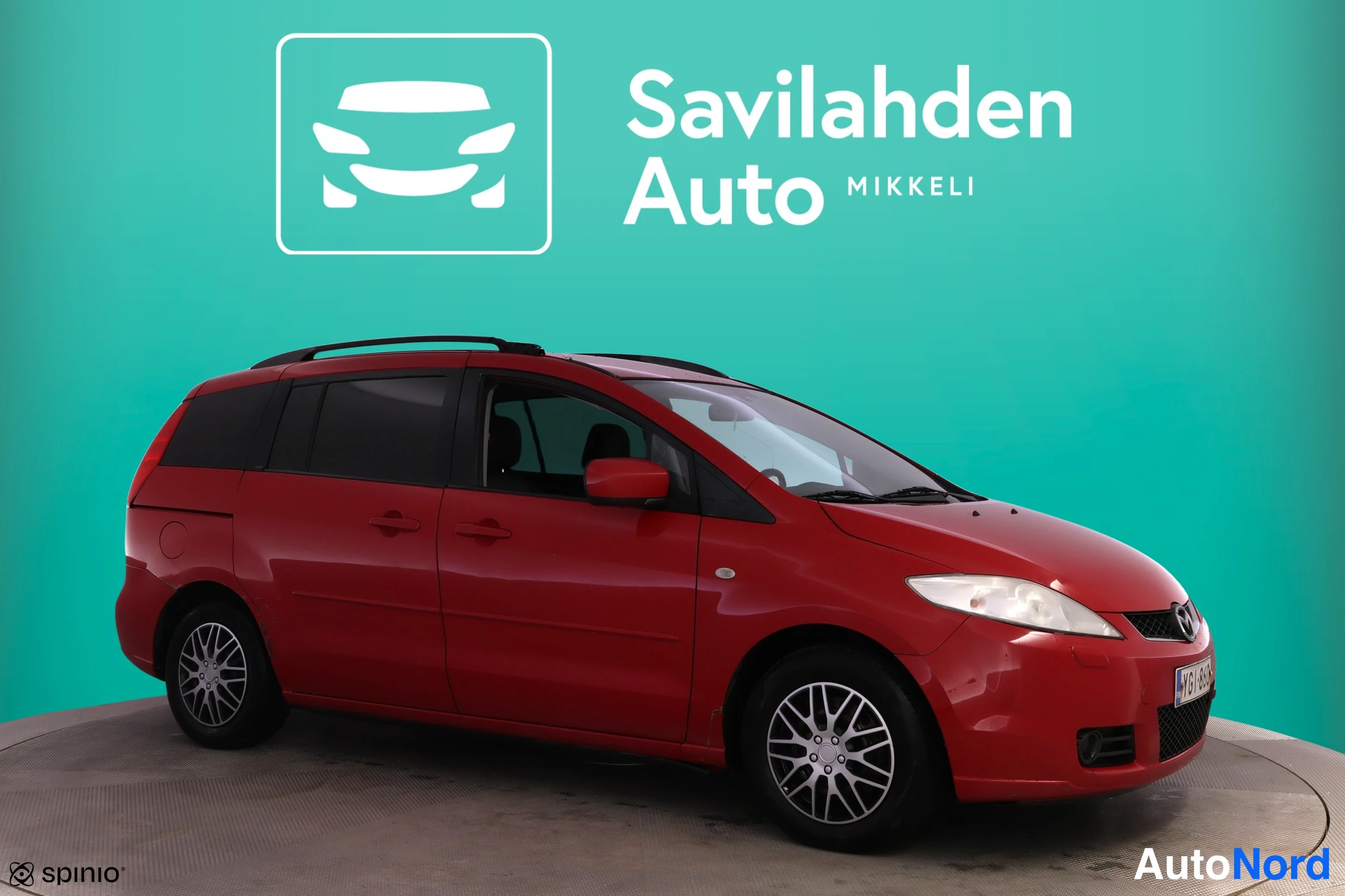 Punainen Mazda Mazda5 2008, etuviisto, keula oikealle, kuva 4