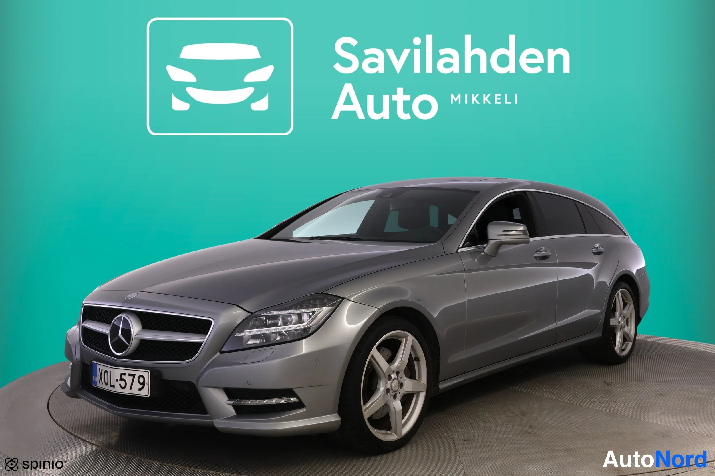 Harmaa Mercedes-Benz CLS 2013, etuviisto, keula vasemmalle, kuva 2
