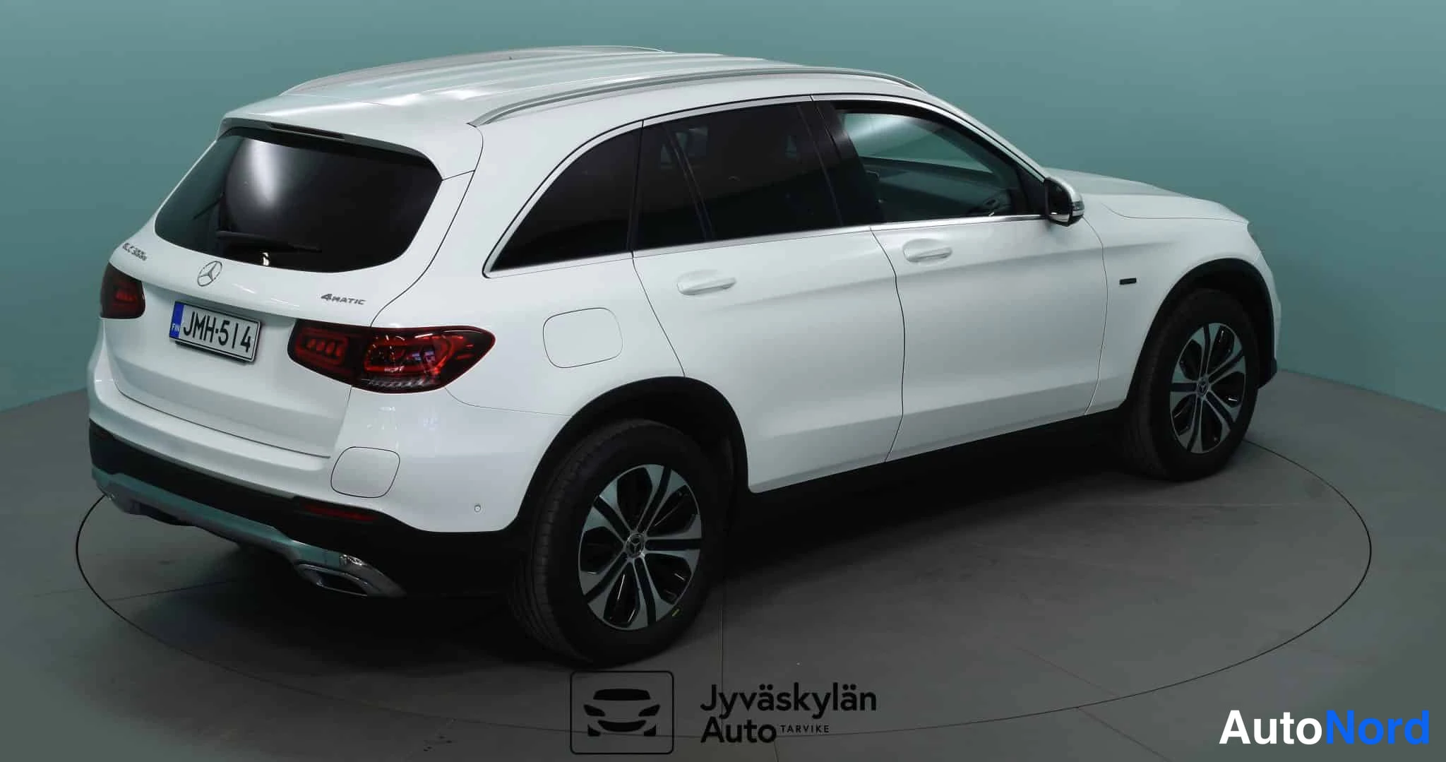 Valkoinen Mercedes-Benz GLC 2022, takaviisto, kuva 17