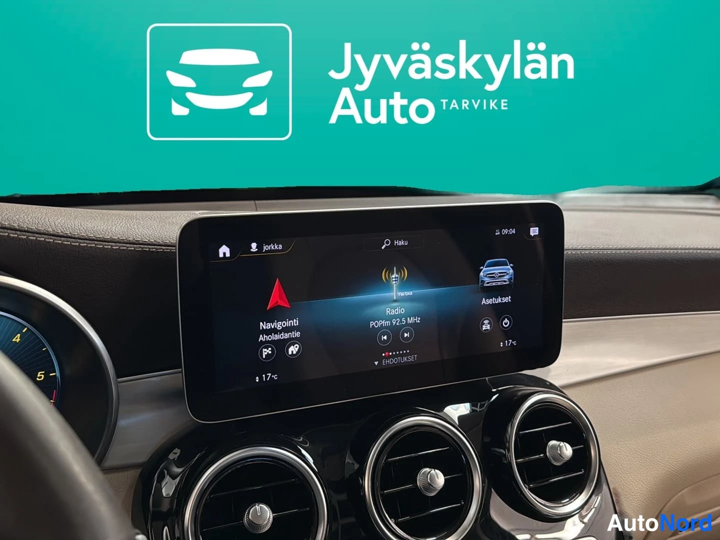 Sininen Mercedes-Benz GLC 2022, yksityiskohta, kuva 25