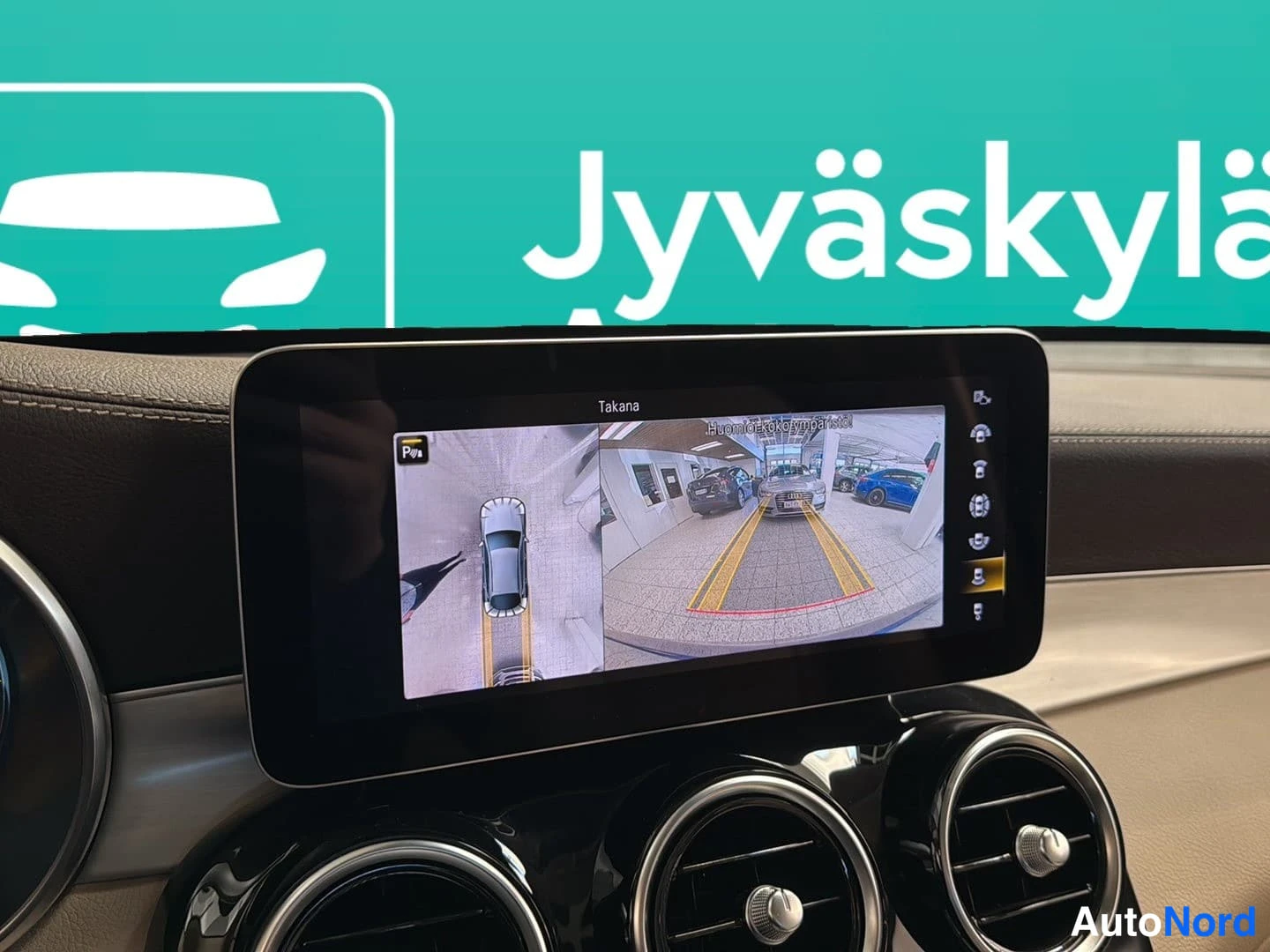 Sininen Mercedes-Benz GLC 2022, yksityiskohta, kuva 26