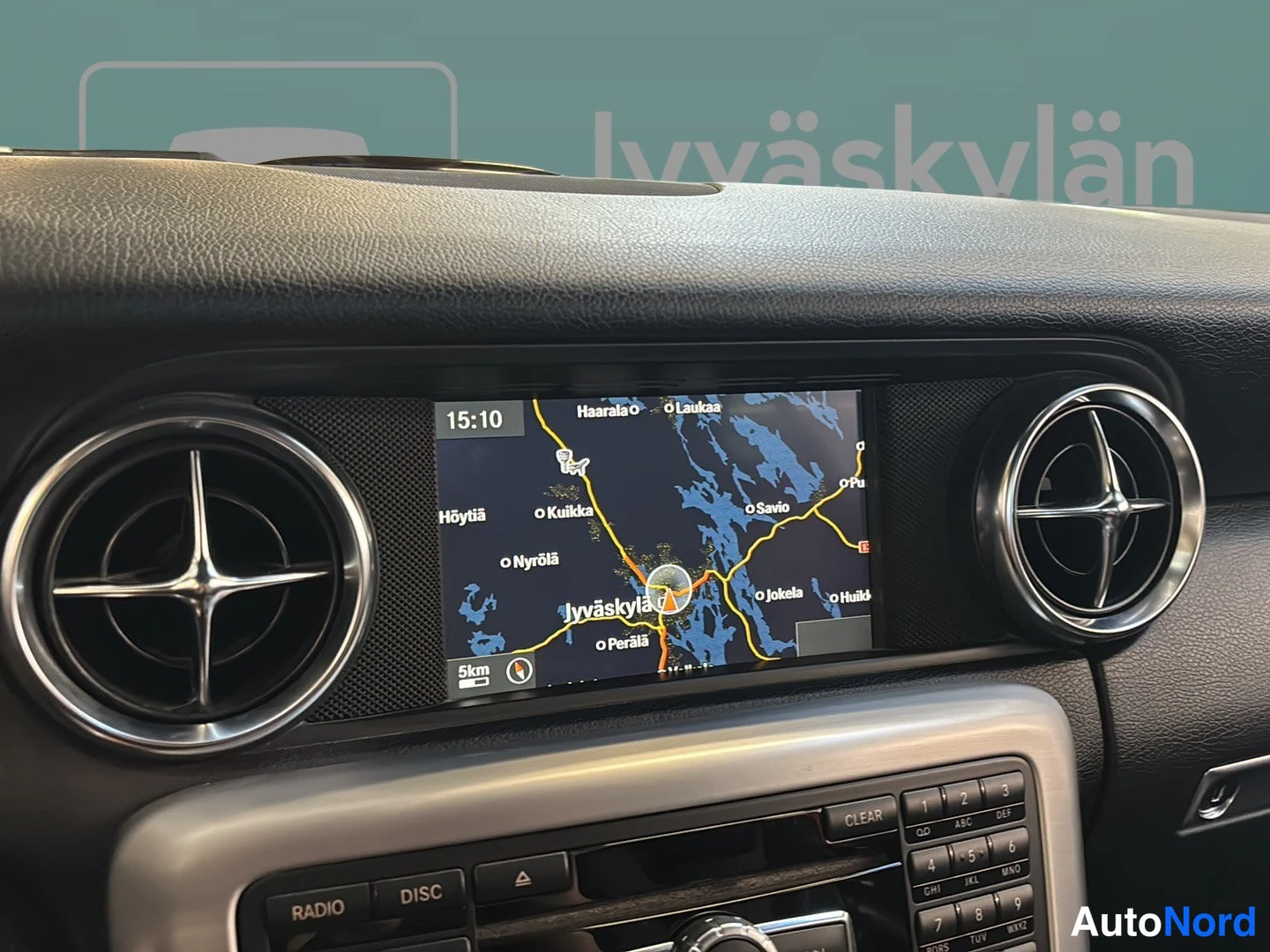 Musta Mercedes-Benz SLK 2011, yksityiskohta, kuva 15