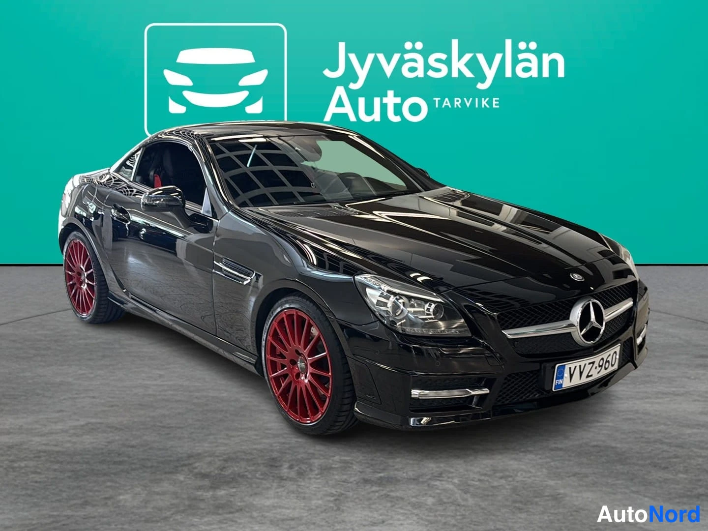 Musta Mercedes-Benz SLK 2011, etuviisto, keula oikealle, kuva 3