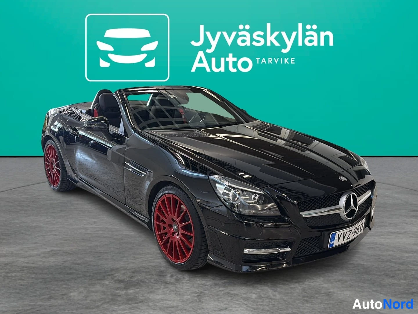Musta Mercedes-Benz SLK 2011, etuviisto, keula oikealle, kuva 4