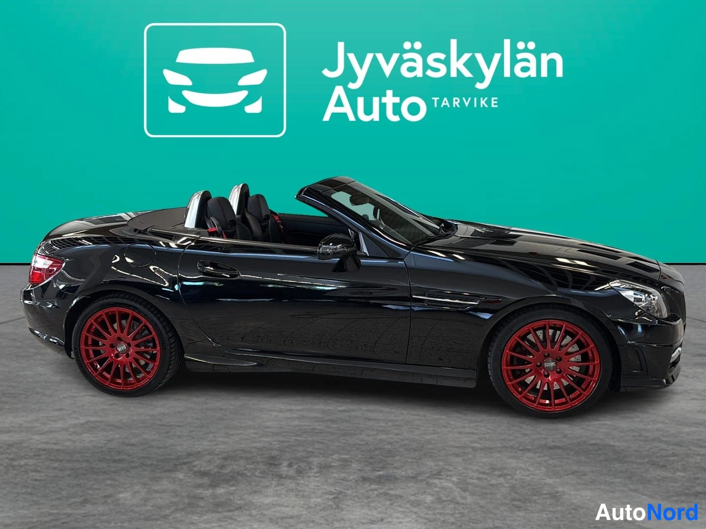 Musta Mercedes-Benz SLK 2011, etuviisto, keula oikealle, kuva 5