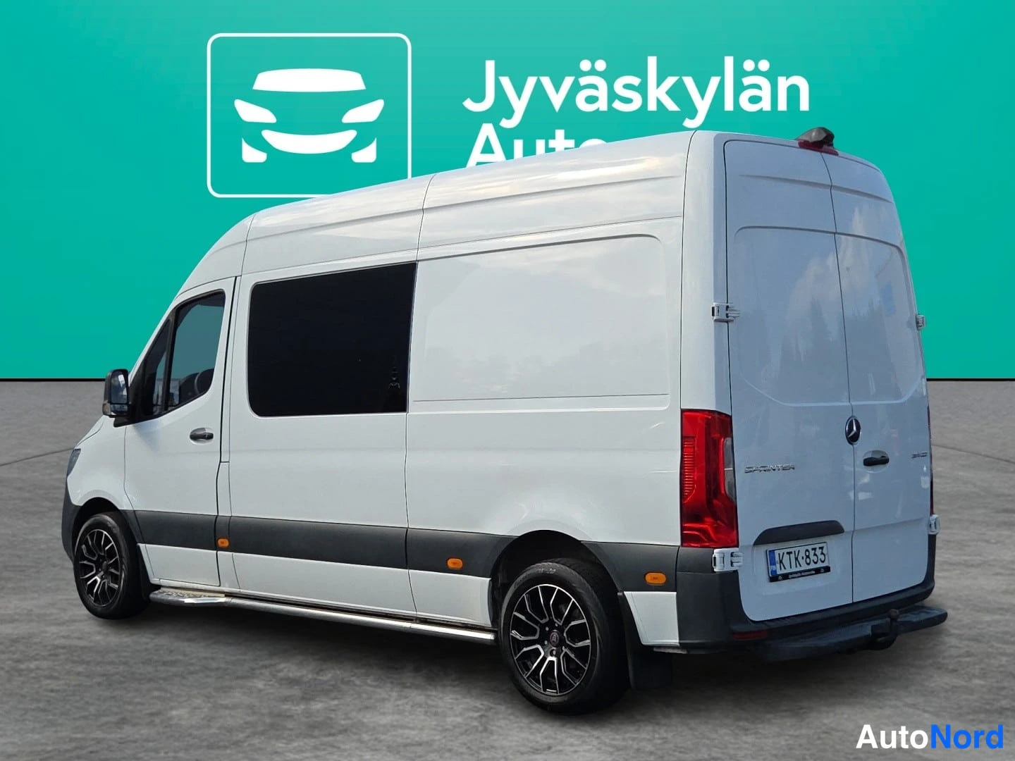 Valkoinen Mercedes-Benz Sprinter 2019, takaviisto, kuva 5