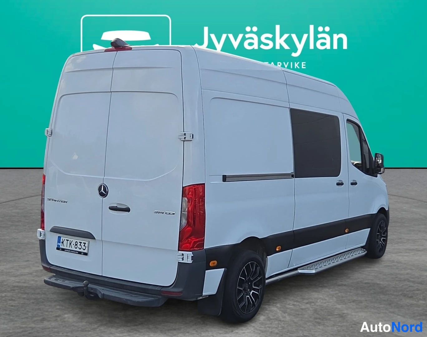 Valkoinen Mercedes-Benz Sprinter 2019, takaviisto, kuva 6