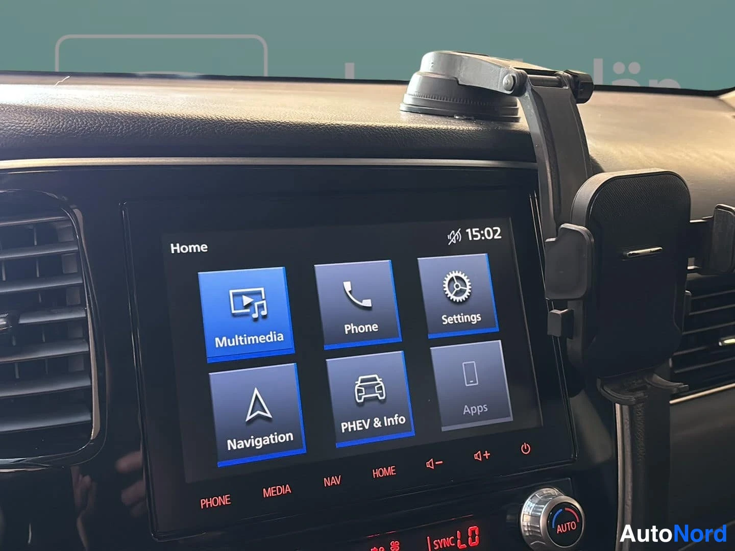 Musta Mitsubishi Outlander PHEV 2019, yksityiskohta, kuva 11