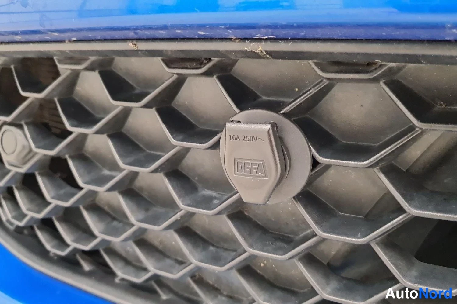 Sininen Alfa Romeo Giulia 2019, yksityiskohta, kuva 21
