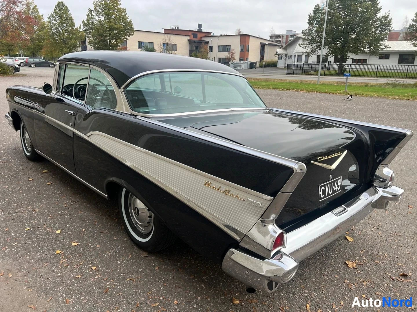 Musta Chevrolet Bel Air 1957, takaviisto, kuva 13