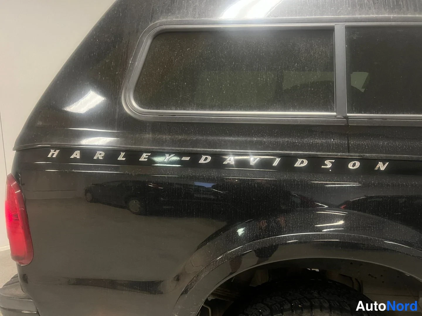 Svart Ford F-250 2010, detalj, bild 4