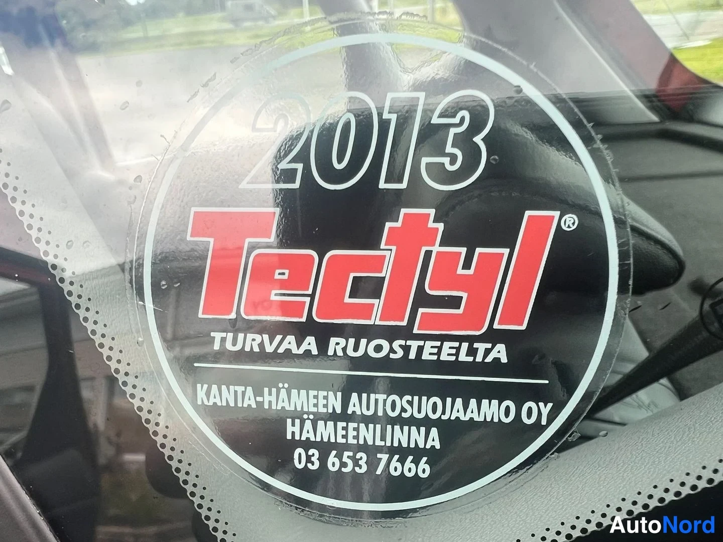 Röd Kia Venga 2013, detalj, bild 17
