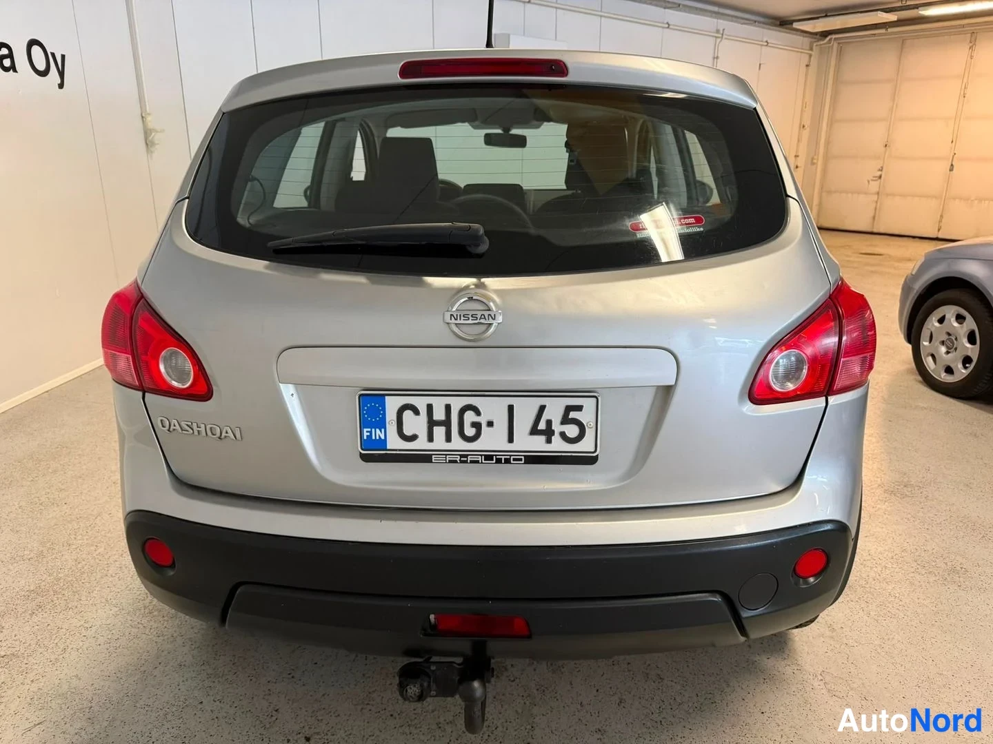 Silver Nissan Qashqai 2009, bakifrån, bild 7