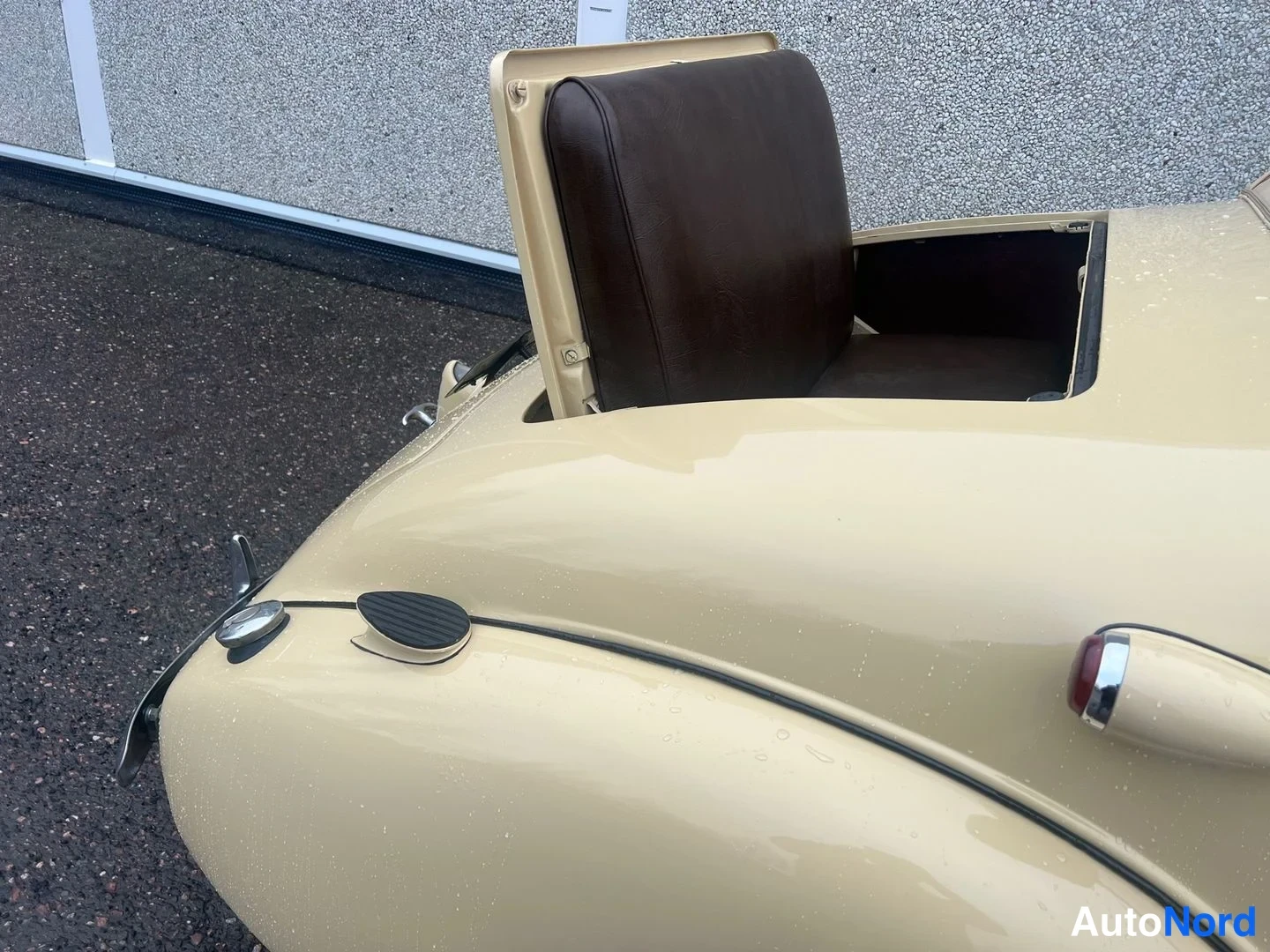 Beige Oldsmobile Coupe F 1938, bagageutrymme, bild 21