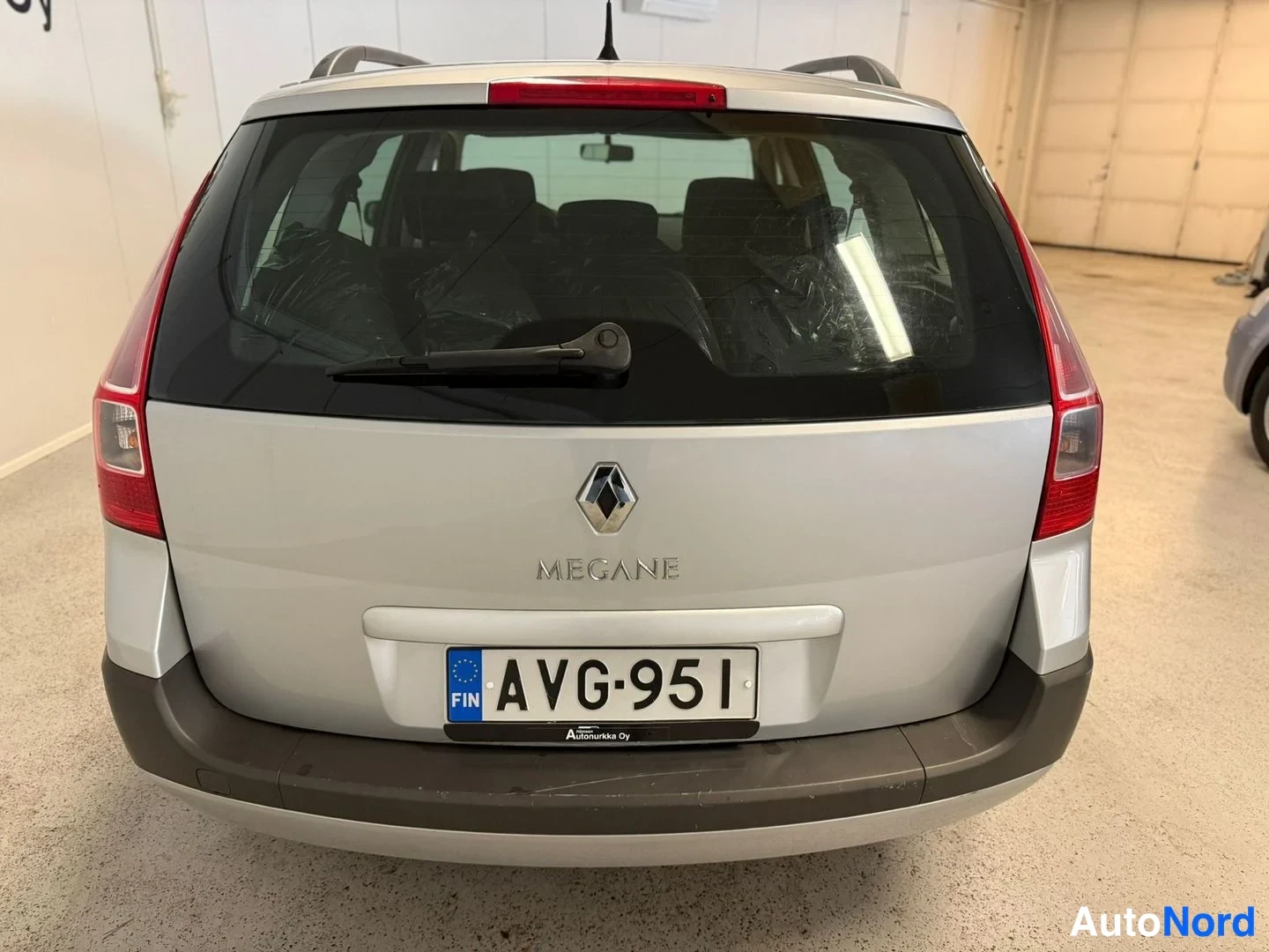 Silver Renault Megane 2007, bakifrån, bild 7