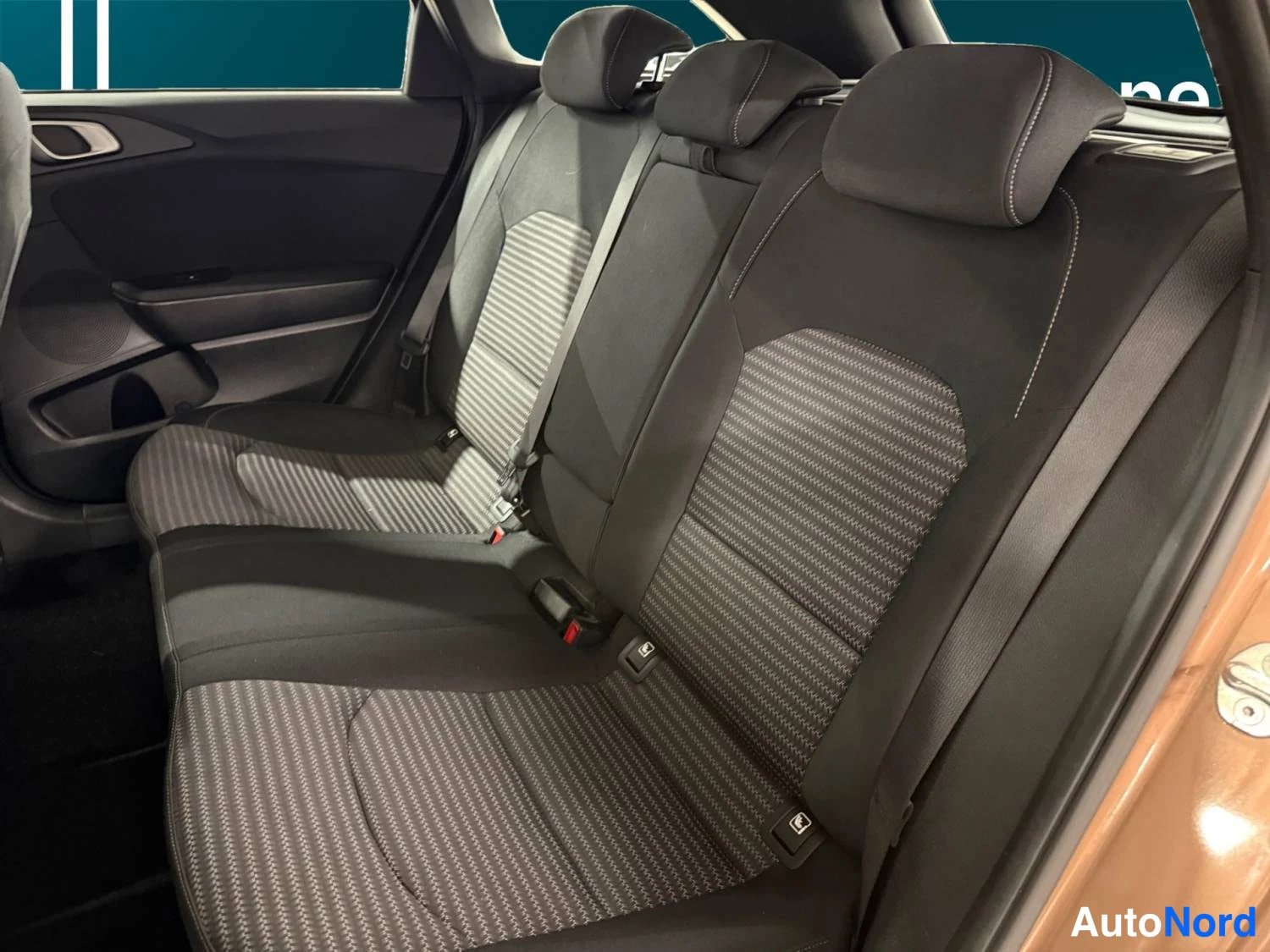 Brown Kia Ceed 2022, rear seats, photo 13