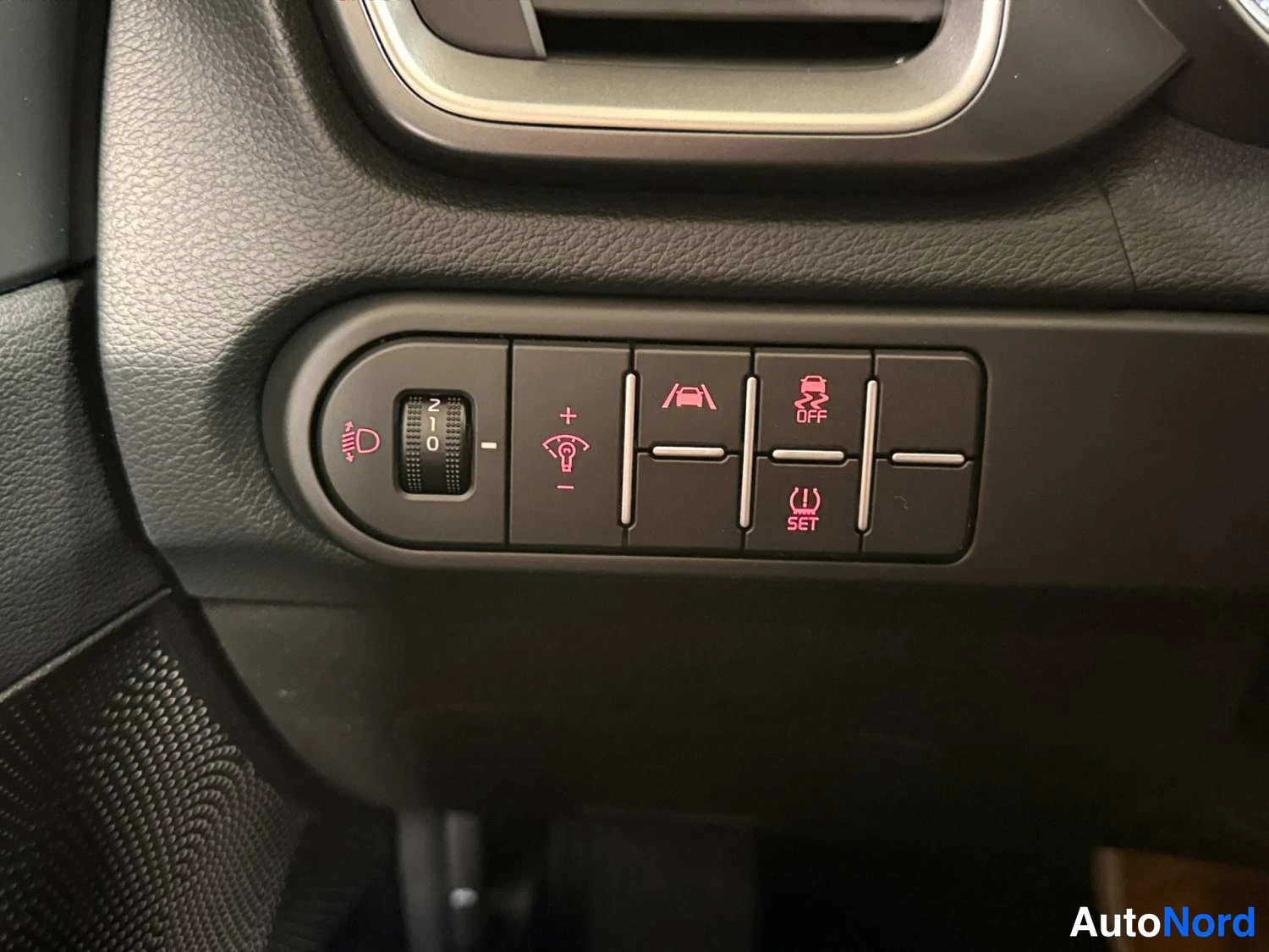 Brown Kia Ceed 2022, detail, photo 22