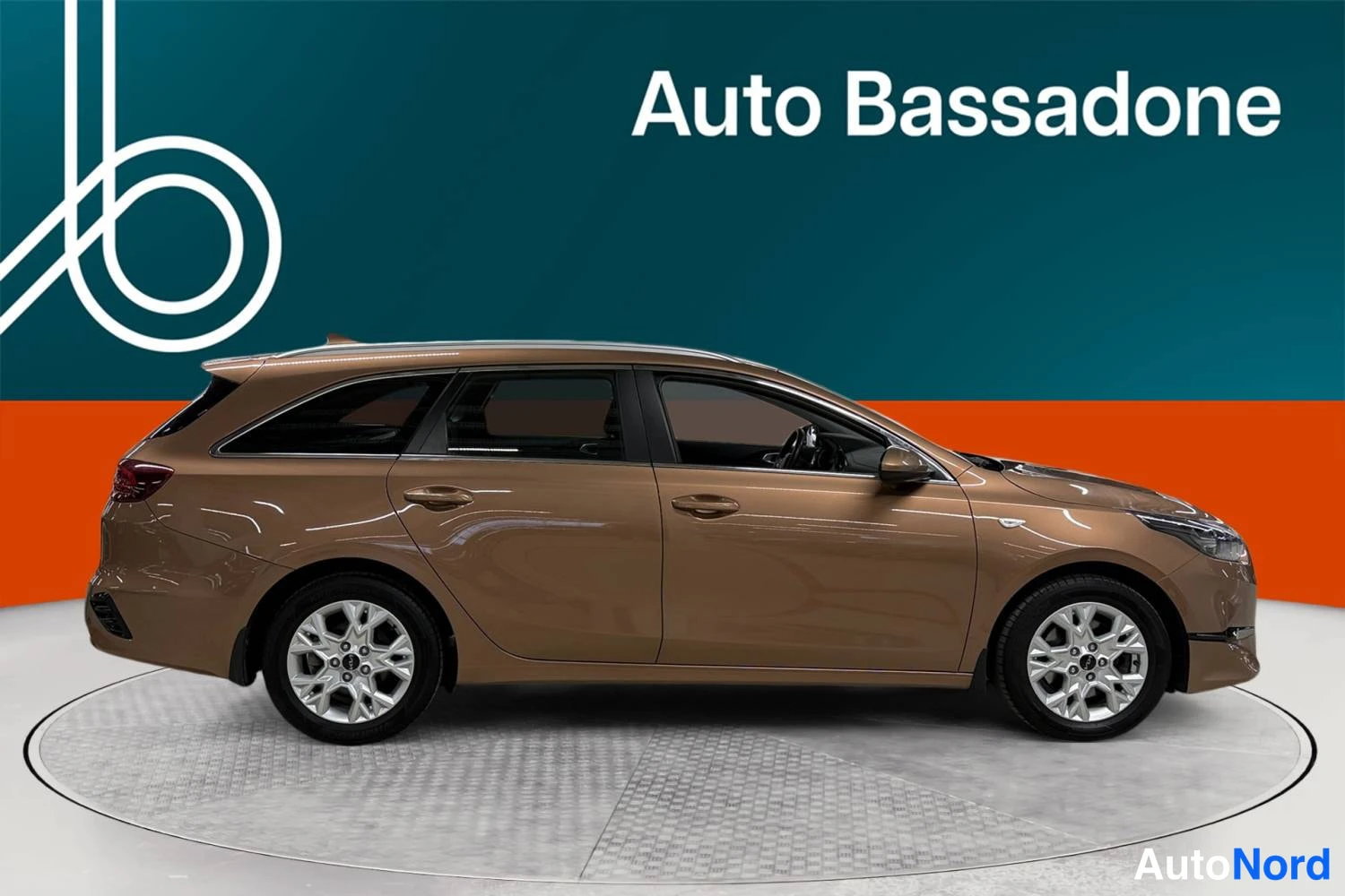Brown Kia Ceed 2022, side, photo 5