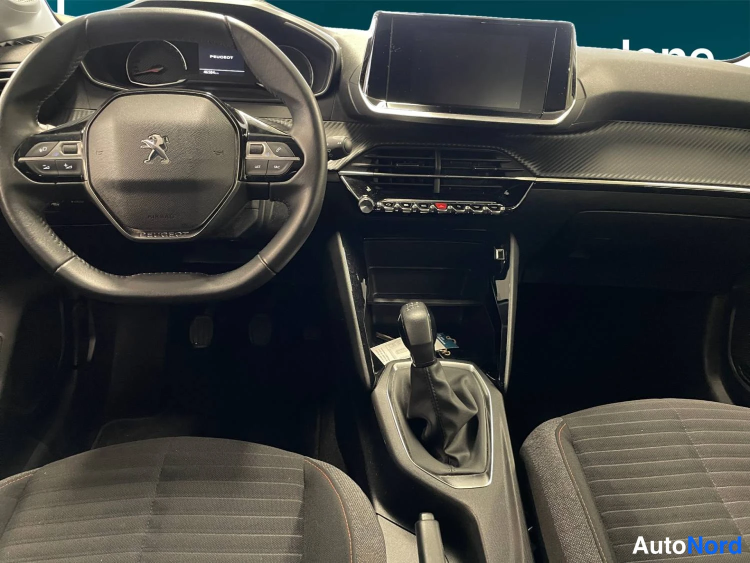 Hopea Peugeot 208 2022, ohjaamo, kuva 10