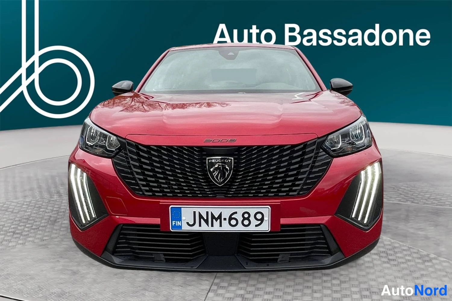 Punainen Peugeot 2008 2024, edestä, kuva 3