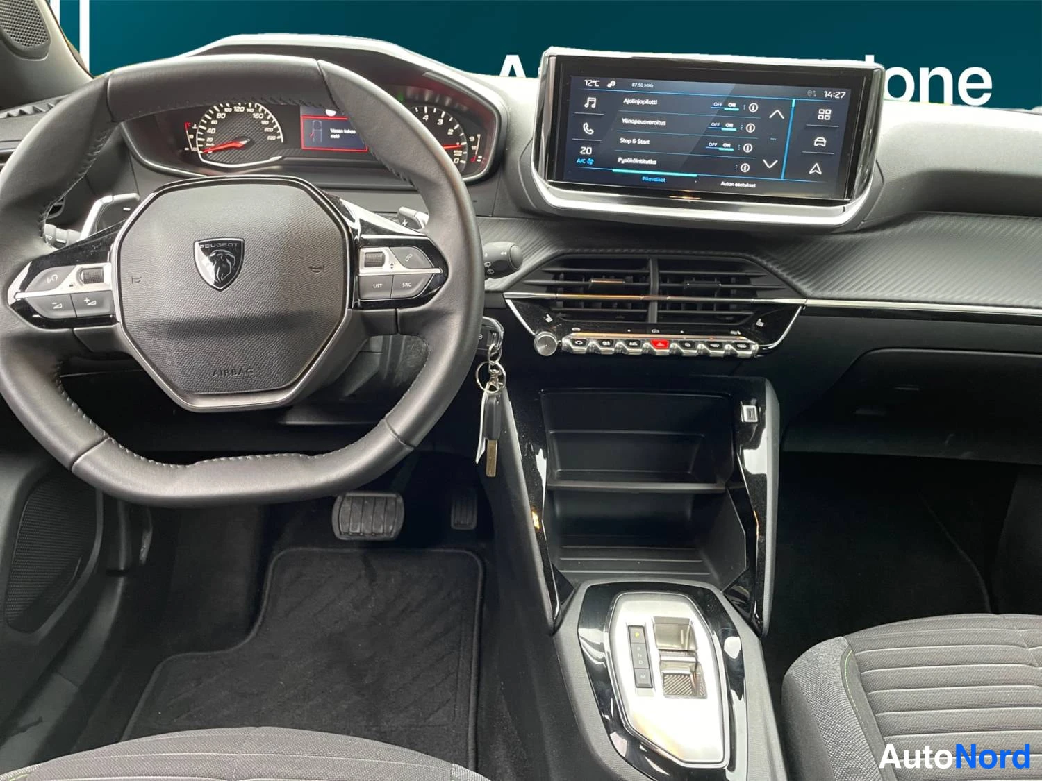 Punainen Peugeot 2008 2024, ohjaamo, kuva 10