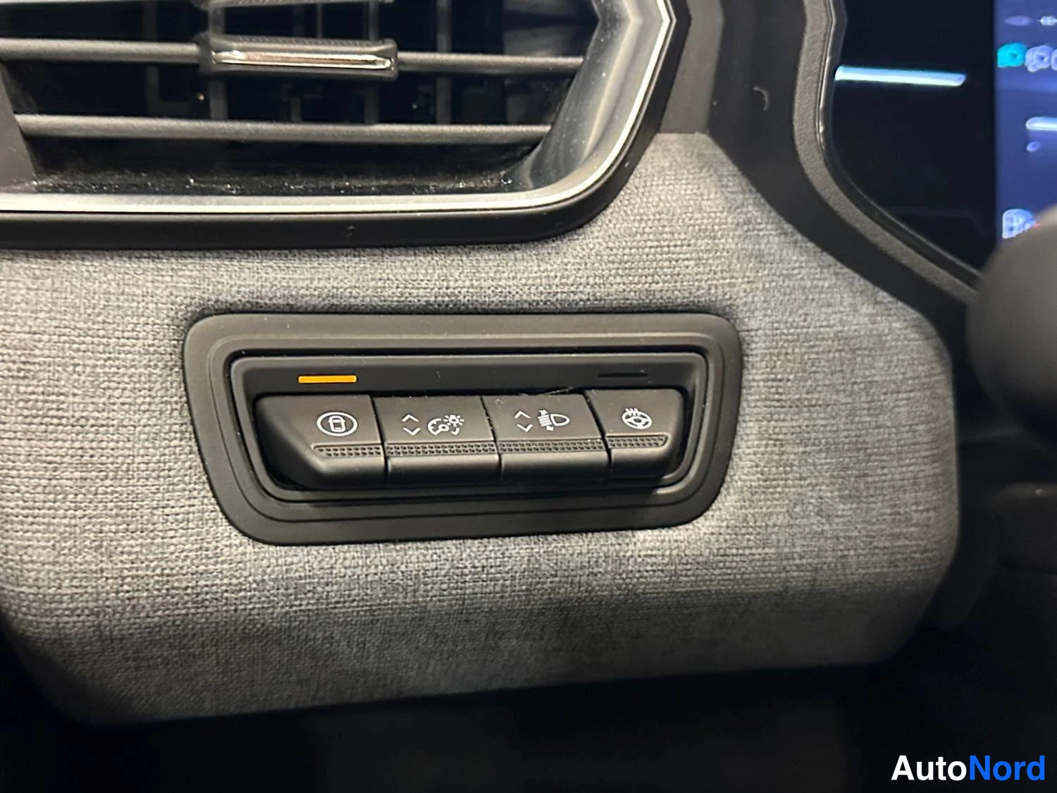Oranssi Renault Clio 2025, yksityiskohta, kuva 23
