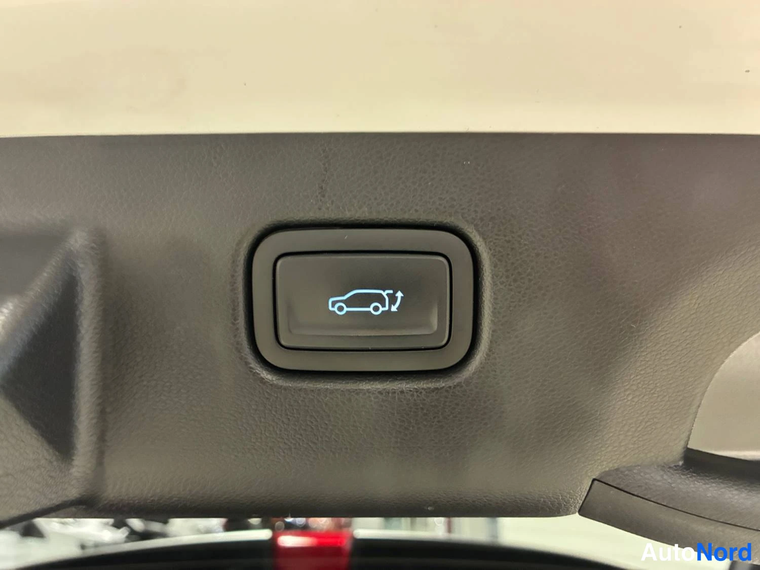 Vit Hyundai Kona 2025, detalj, bild 20