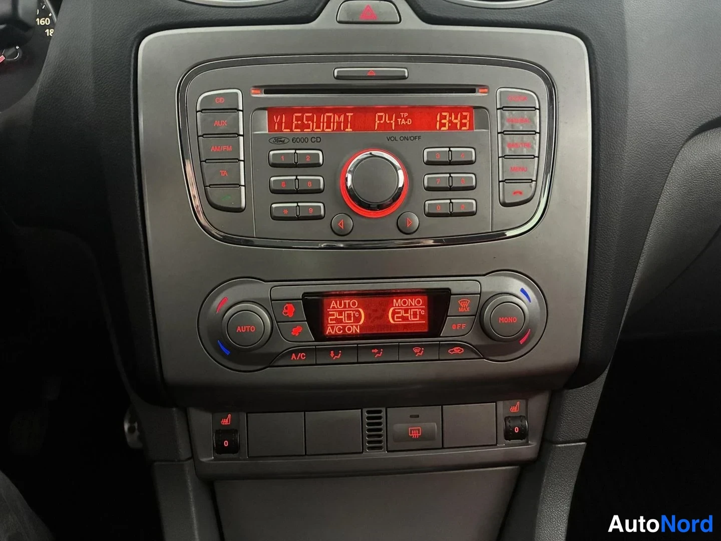 Musta Ford Focus 2009, yksityiskohta, kuva 18