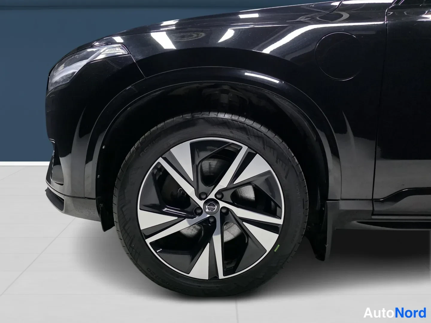 Musta Volvo XC90 2021, yksityiskohta, kuva 18