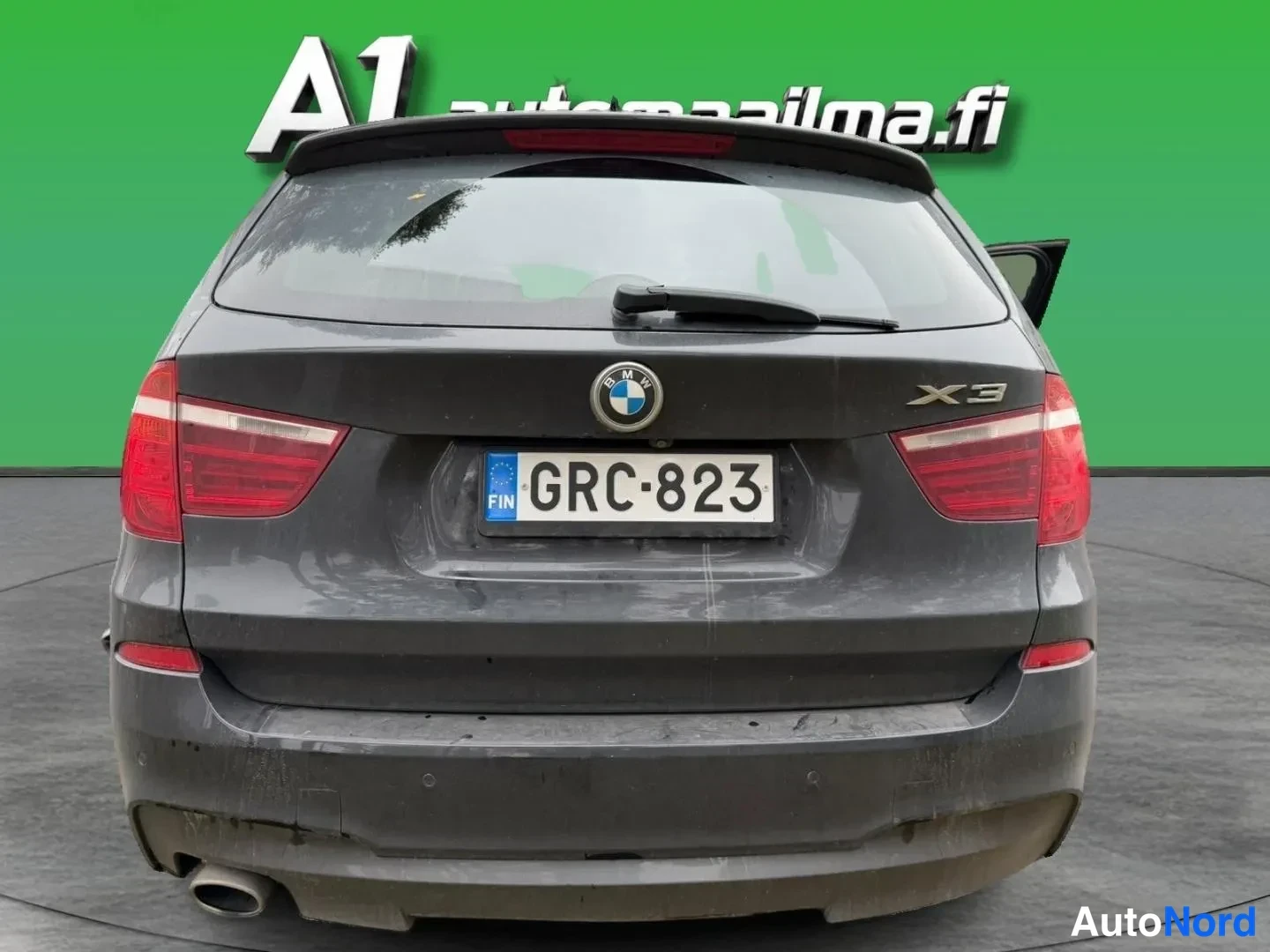 Musta BMW X3 xDrive20d 2015, takaa, kuva 6