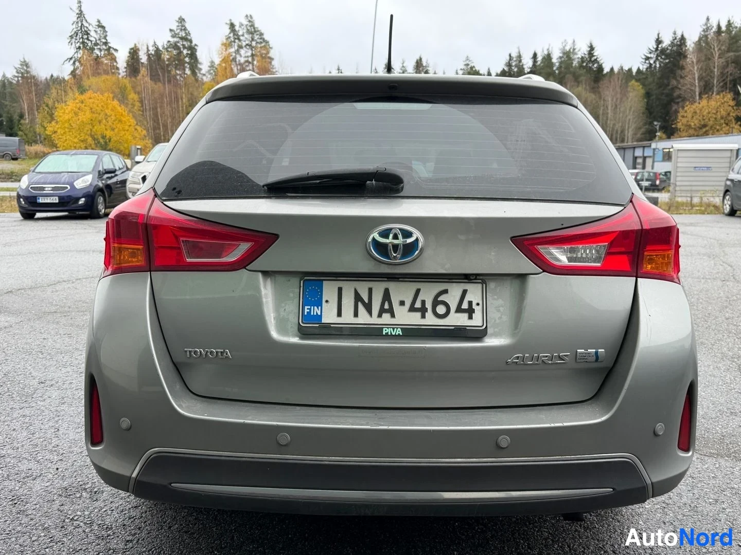 Grey Toyota Auris Touring Sports 2014, rear, photo 4