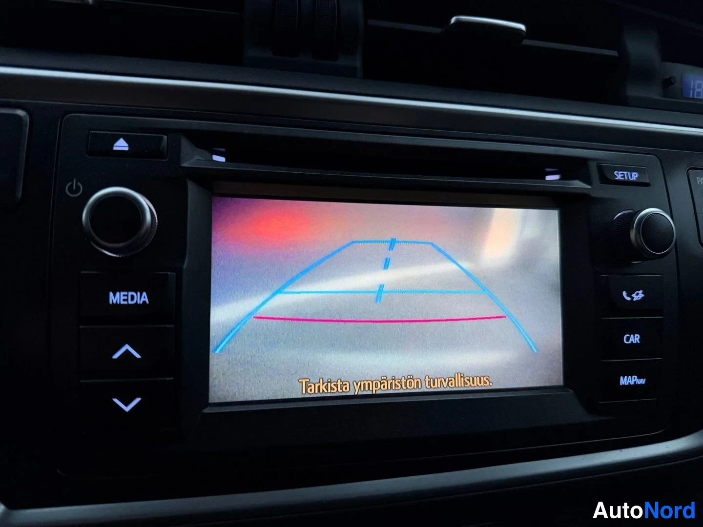 Harmaa Toyota Auris Touring Sports 2014, yksityiskohta, kuva 10