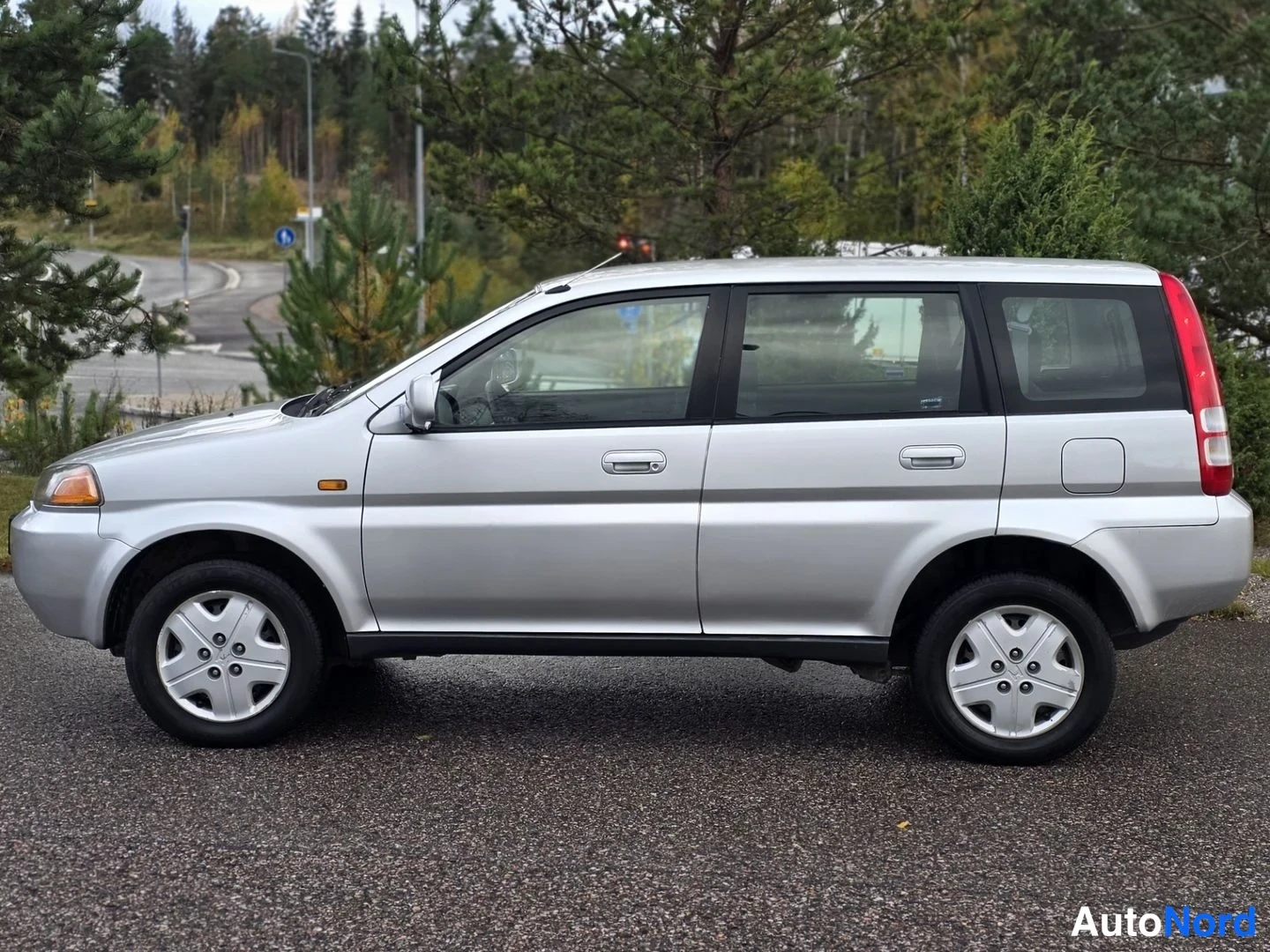 Hopea Honda HR-V 2000, etuviisto, keula vasemmalle, kuva 2