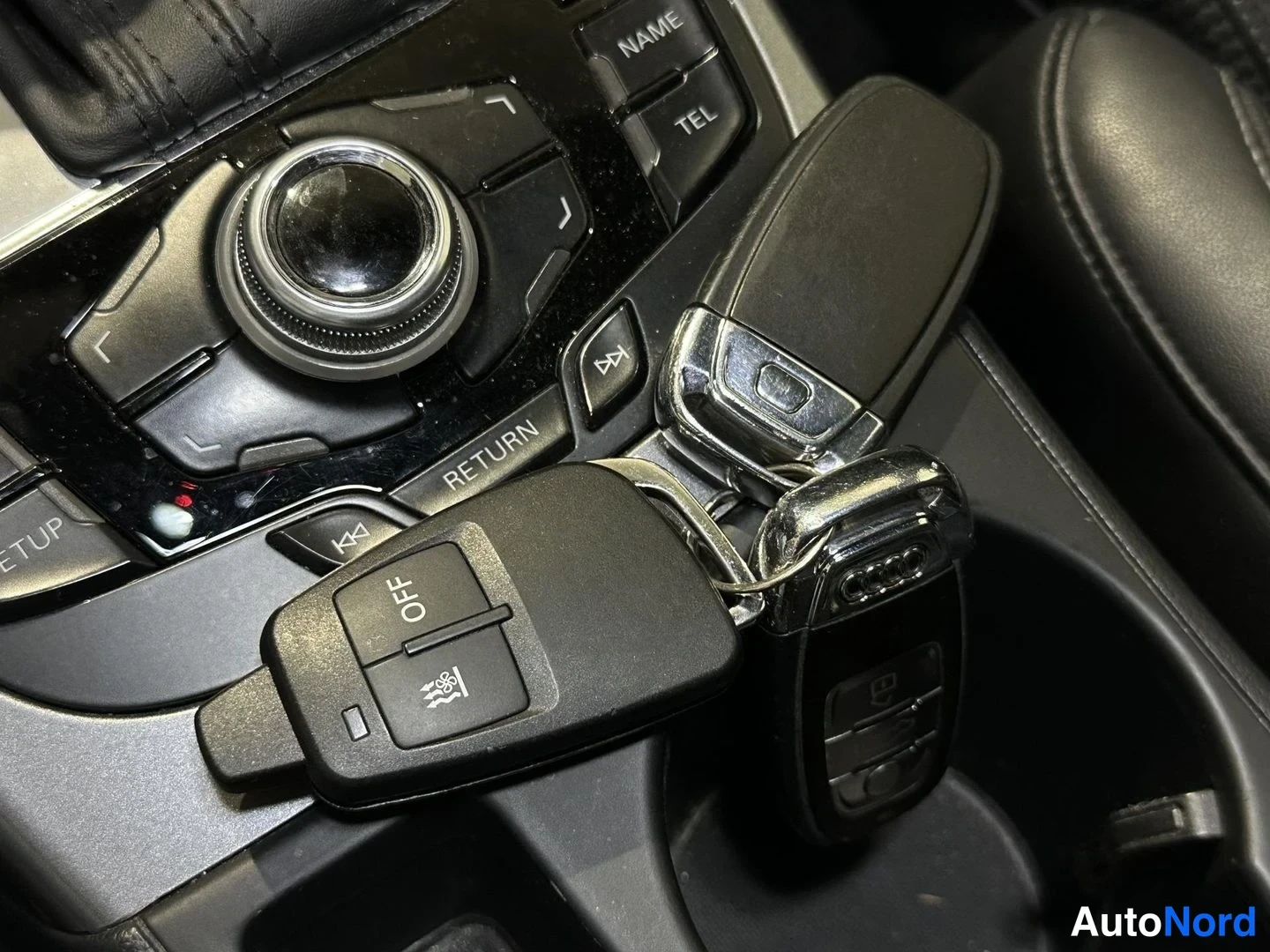 Grå Audi A4 Avant 2014, detalj, bild 18