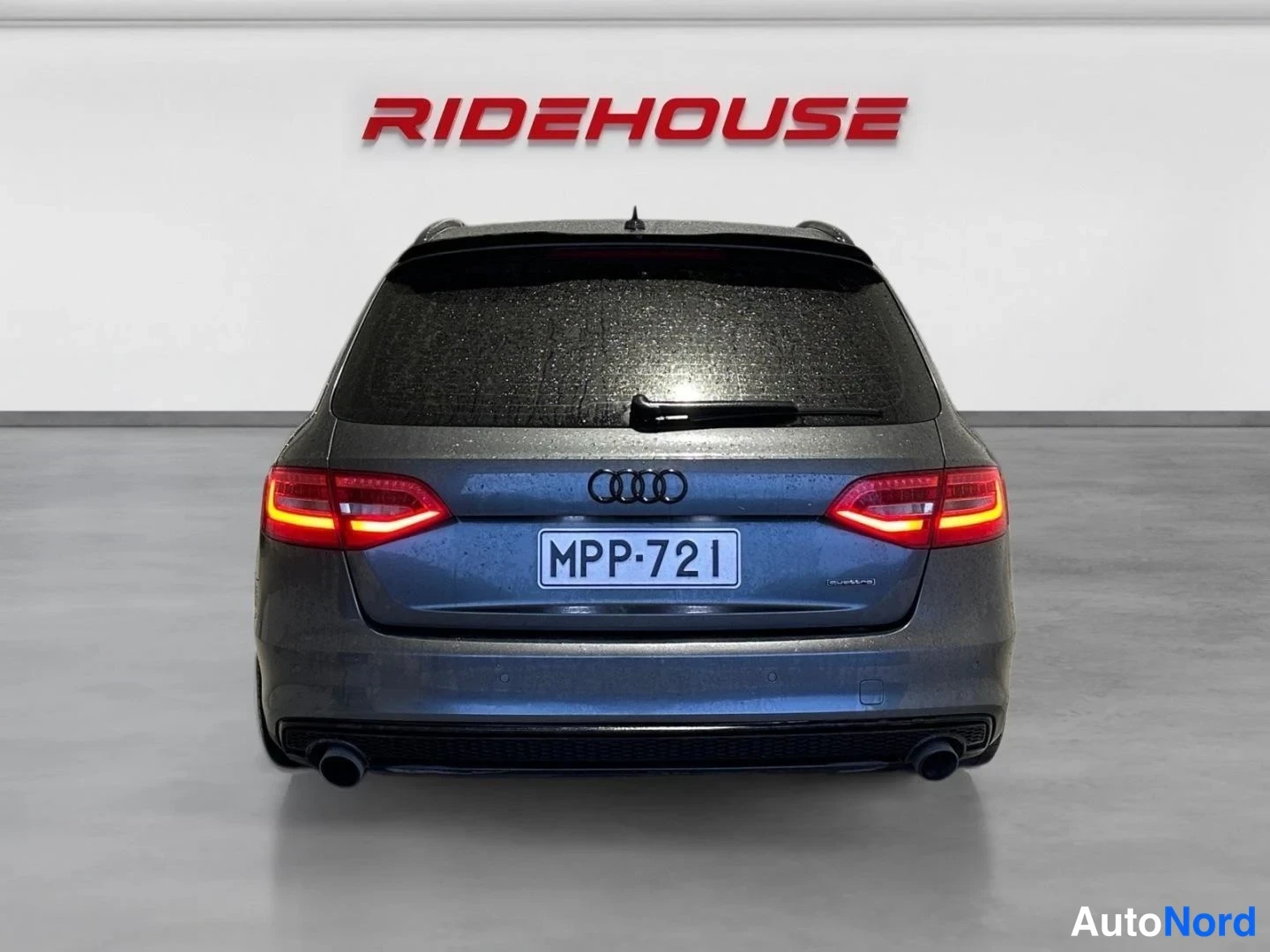 Grå Audi A4 Avant 2014, bakifrån, bild 5